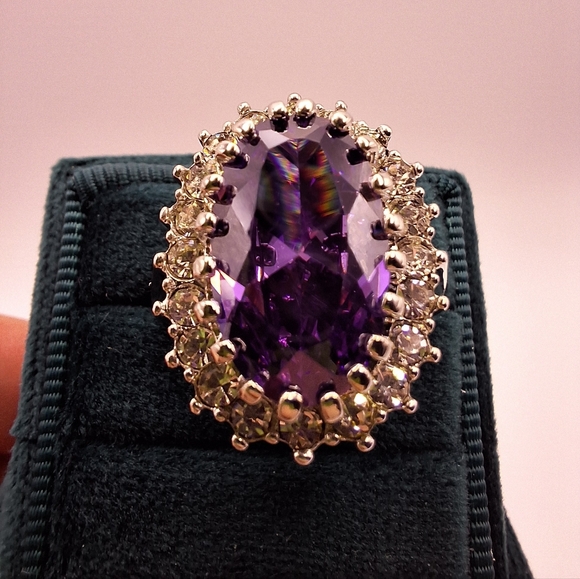 Amethyst Purple Swarovski Crystal Halo Ring | Statement | Size 7 - Picture 6 of 11